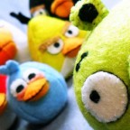 На чем зарабатывают Angry Birds?